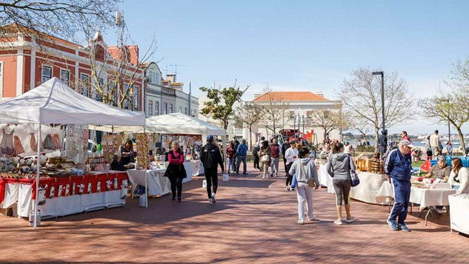 Domingos com Artesanato: Uma Celebração da Criatividade e Cultura Local