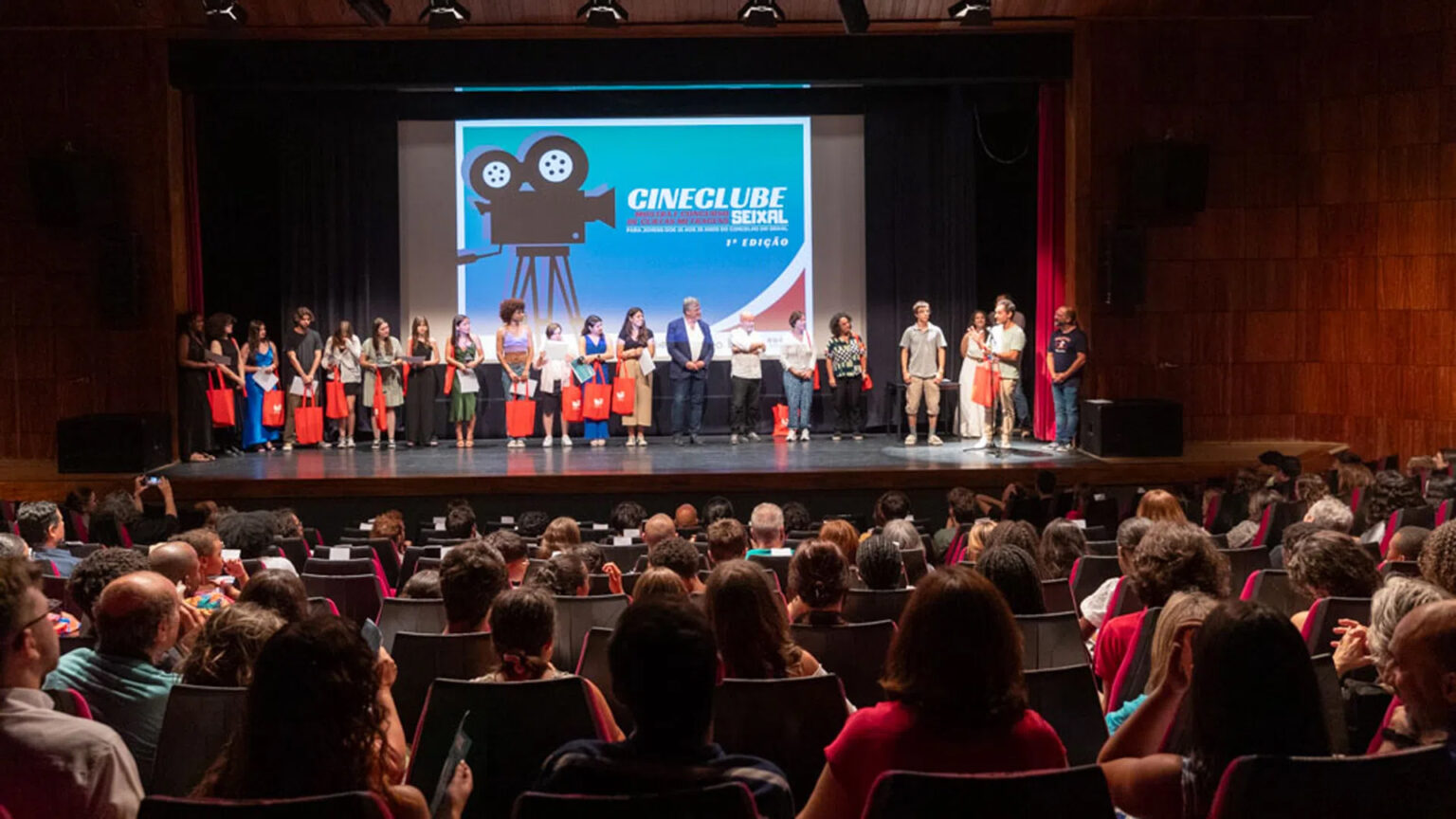 Estão a decorrer as candidaturas para o Cineclube Seixal